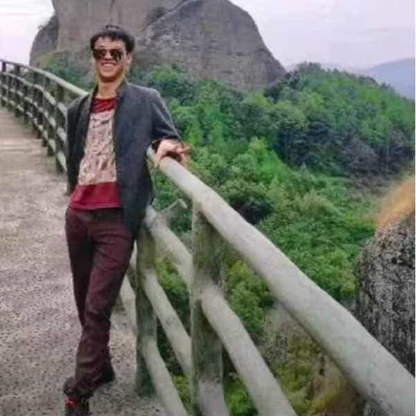 28岁岁广东单身帅哥 - 伊犁哈萨克吉缘网