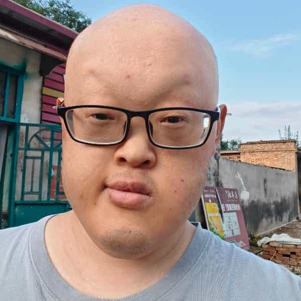 28岁岁山东单身帅哥 - 伊犁哈萨克吉缘网