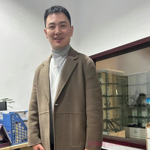 32岁岁四川单身帅哥 - 伊犁哈萨克吉缘网